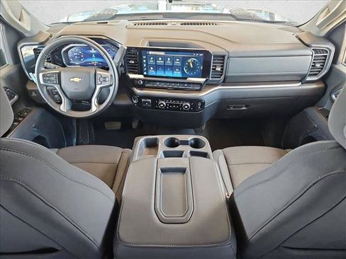 Used 2025 Chevrolet Silverado 2500 LT w/ Convenience Package AWD/4WD image 17