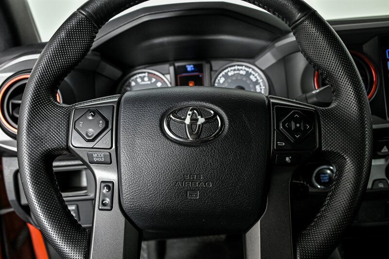 Used 2016 Toyota Tacoma TRD Sport w/ Towing Package RWD image 20