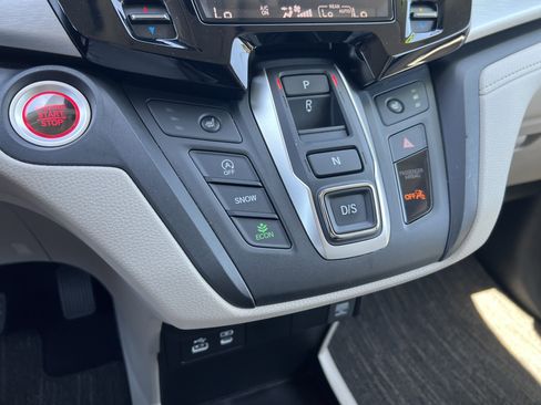 Used 2025 Honda Odyssey EX-L image 9