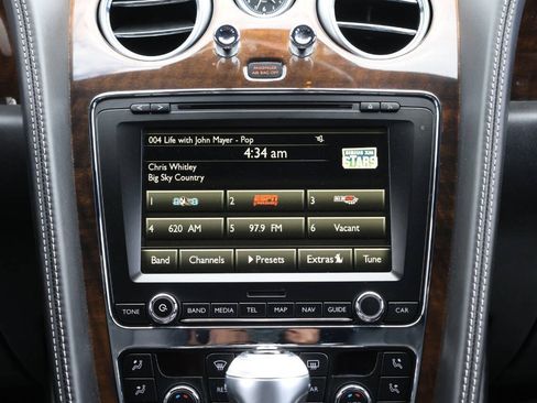 Used 2017 Bentley Flying Spur S V8 AWD/4WD image 21