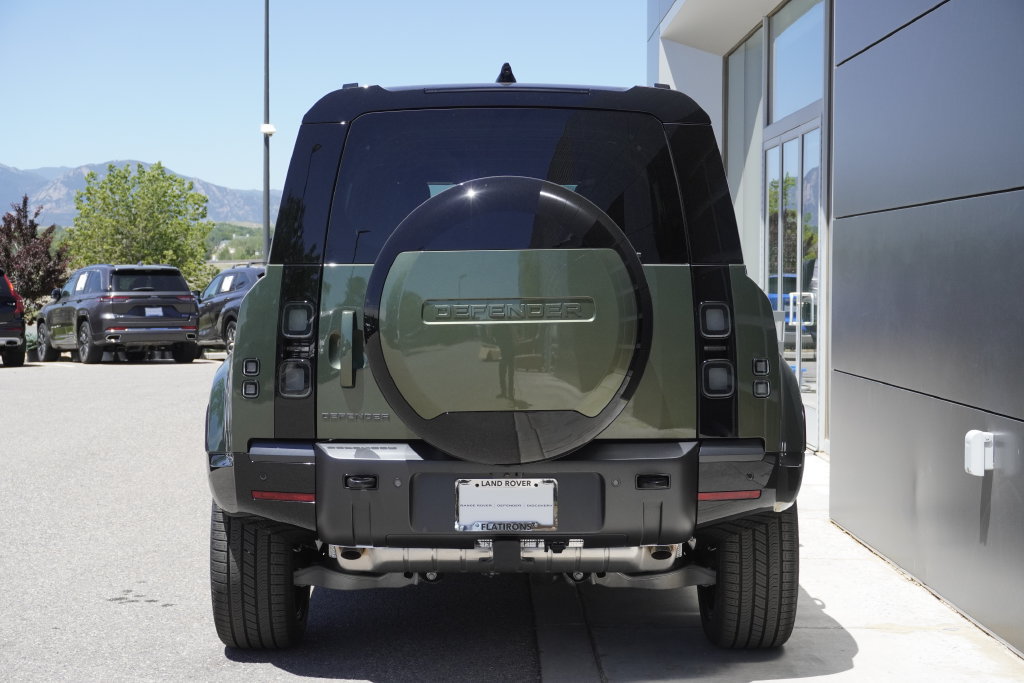 New 2026 Land Rover Defender 110 X-Dynamic SE AWD/4WD image 6