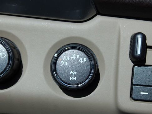 Used 2017 Chevrolet Tahoe Premier image 34