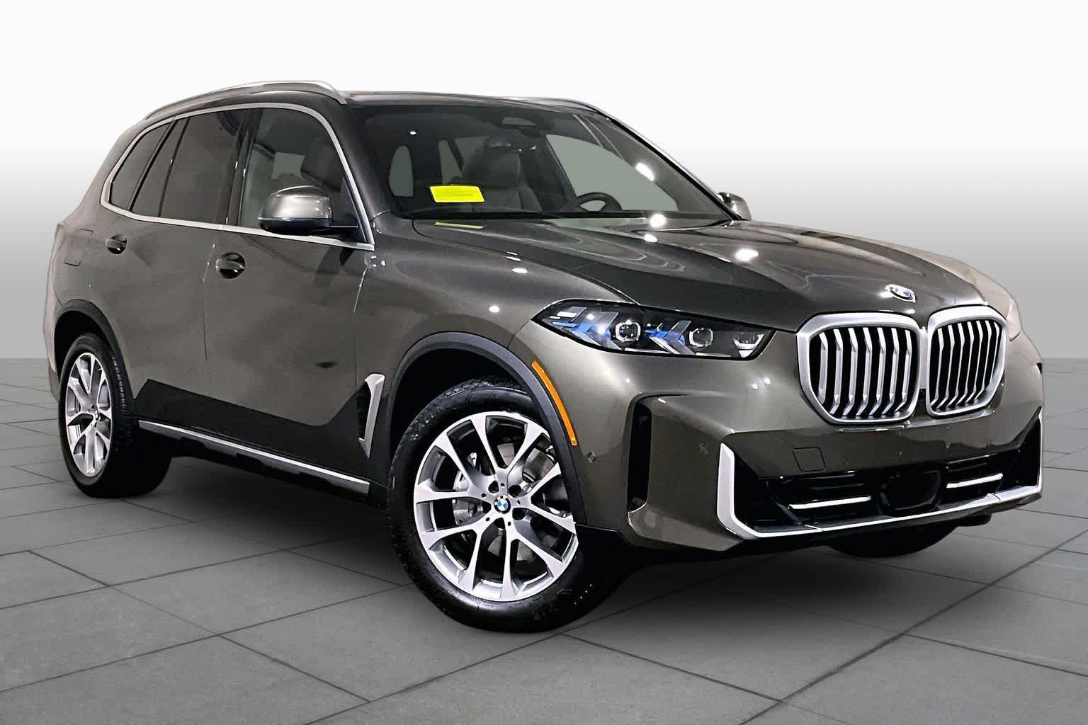 Used 2026 BMW X5 xDrive40i w/ Premium Package AWD/4WD image 2