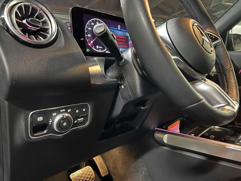Certified 2026 Mercedes-Benz GLB 250 4MATIC image 28