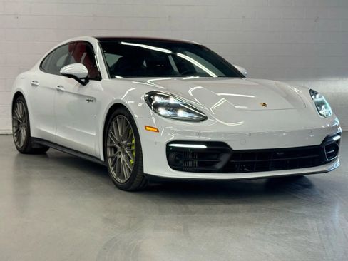 Used 2023 Porsche Panamera 4 Platinum Edition image 13