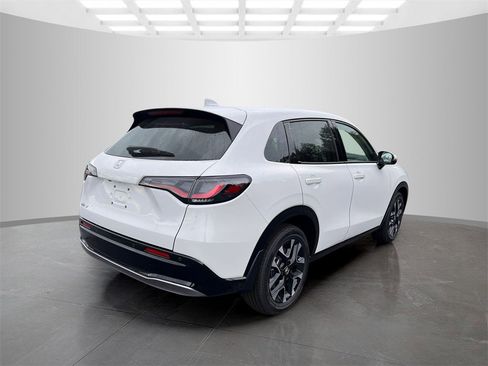 New 2026 Honda HR-V EX-L image 7