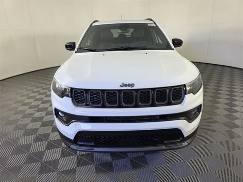 New 2026 Jeep Compass Latitude image 2