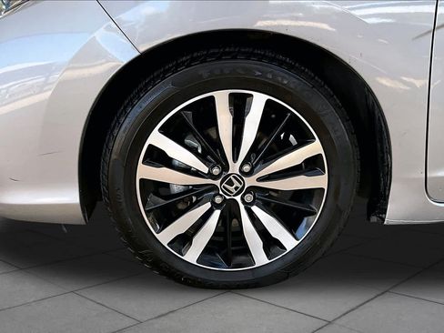 Used 2018 Honda Fit EX image 10