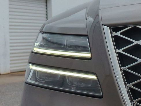 Used 2021 Genesis GV80 2.5T w/ Prestige Package 05 image 10