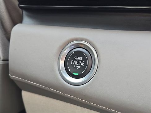 Certified 2023 Cadillac Escalade ESV Premium Luxury Platinum w/ LPO, Radiant Package image 17