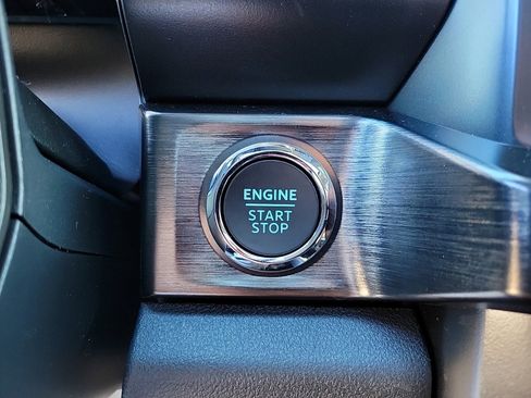 Used 2024 Ford F250 Lariat w/ Lariat Ultimate Package image 35