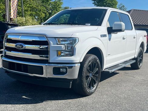 Used 2016 Ford F150 Lariat w/ Equipment Group 501A Mid AWD/4WD image 4