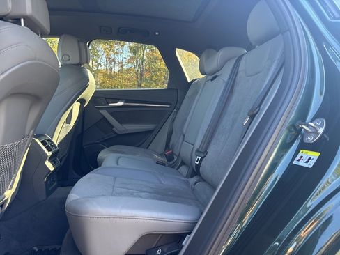 Used 2019 Audi SQ5 Premium Plus w/ Premium Plus Package image 32