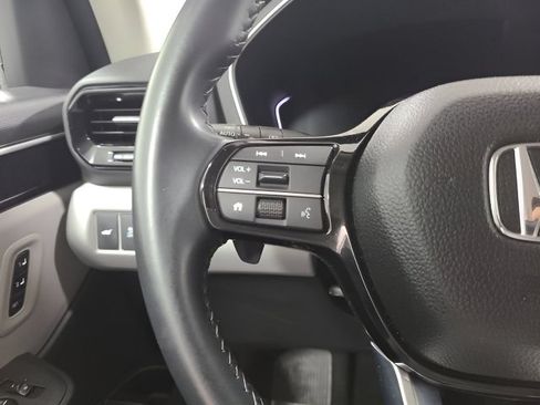Used 2025 Honda Pilot EX-L image 27