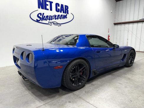 Used 2002 Chevrolet Corvette Z06 w/ Memory Pkg image 9