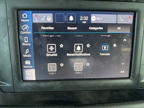 Used 2022 Chrysler Voyager LX FWD image 34