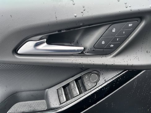 New 2026 Chevrolet Equinox RS image 19