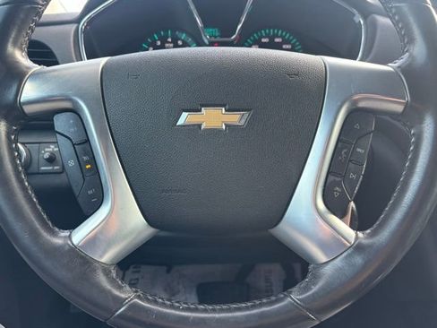 Used 2017 Chevrolet Traverse LT w/ Style and Technology Package AWD/4WD image 17