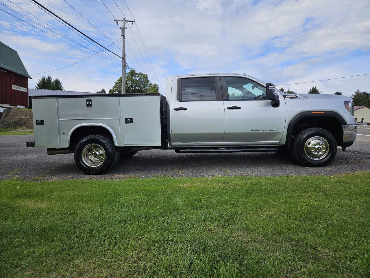 Used 2023 GMC Sierra 3500 Pro w/ Convenience Package AWD/4WD image 4