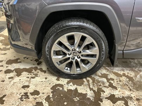 Certified 2022 Toyota RAV4 XLE Premium image 26