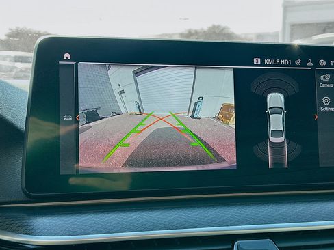 Used 2022 BMW 530i w/ M Sport Package image 23