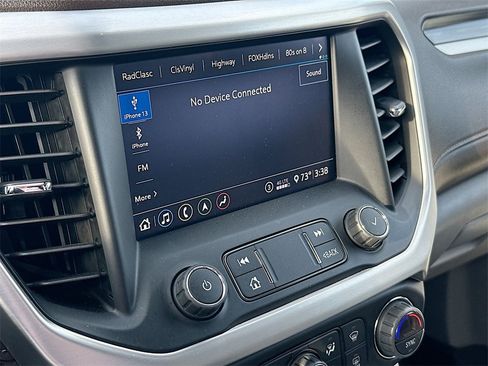 Used 2020 GMC Acadia SLT w/ Premium Package image 13