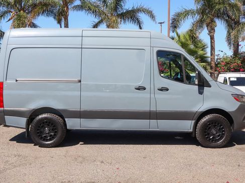Used 2020 Mercedes-Benz Sprinter 1500 image 11