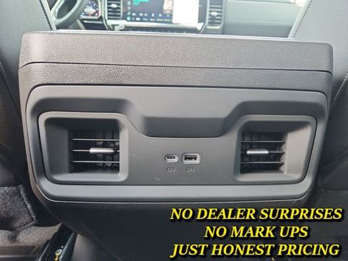 New 2025 Chevrolet Silverado 1500 RST AWD/4WD image 21