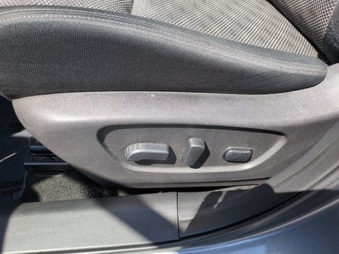 Used 2021 Nissan Rogue Sport SV AWD/4WD image 13