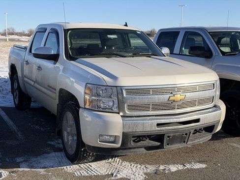 Used 2011 Chevrolet Silverado 1500 LT w/ All-Star Edition image 3