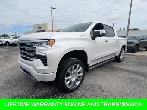 Used 2023 Chevrolet Silverado 1500 High Country w/ High Country Premium Package AWD/4WD image 9