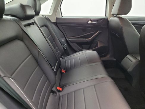 Used 2023 Volkswagen Jetta SE image 19