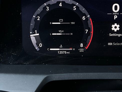 Used 2025 Toyota Tacoma TRD Off-Road image 38