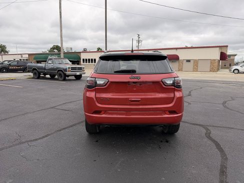 Used 2023 Jeep Compass High Altitude AWD/4WD image 21