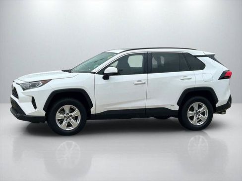 Certified 2021 Toyota RAV4 XLE w/ Convenience Package AWD/4WD image 8