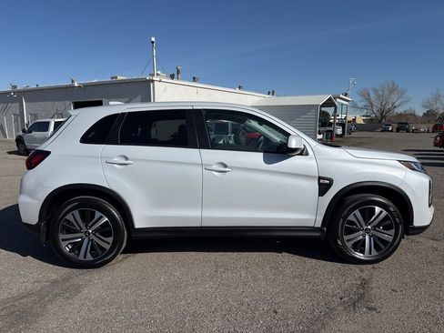 Used 2025 Mitsubishi Outlander Sport ES image 8