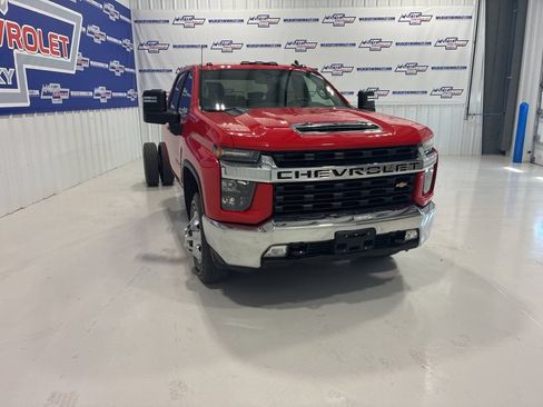 Used 2020 Chevrolet Silverado 3500 LT w/ Convenience Package AWD/4WD image 42