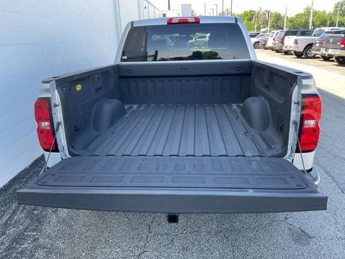 Used 2018 Chevrolet Silverado 1500 Custom w/ Custom Value Package AWD/4WD image 9