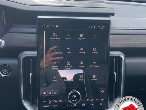 Used 2026 GMC Acadia Denali w/ Super Cruise Package FWD image 16