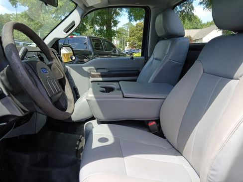 Used 2015 Ford F250 XL RWD image 17