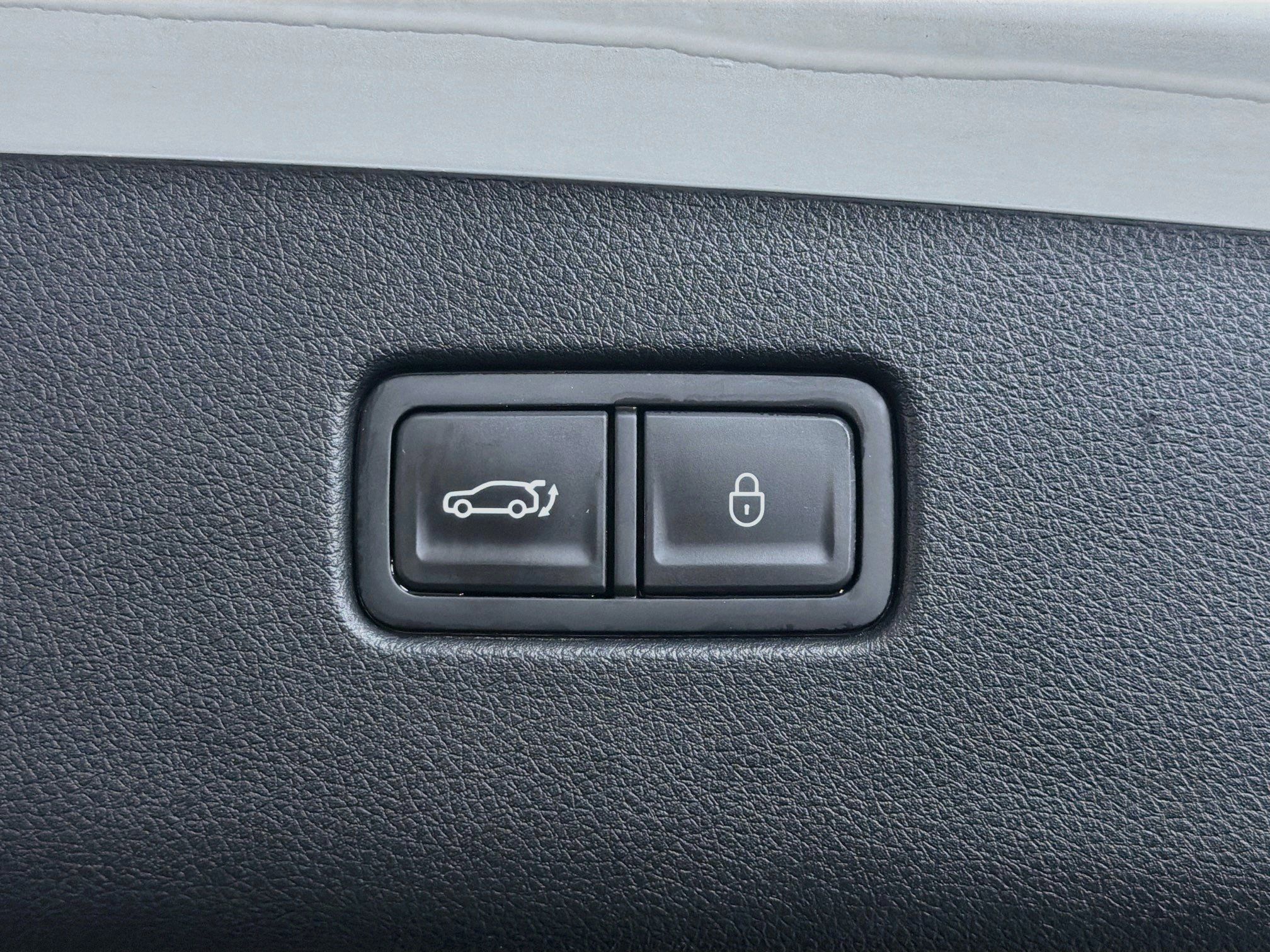 Used 2025 Genesis GV70 2.5T AWD/4WD image 31