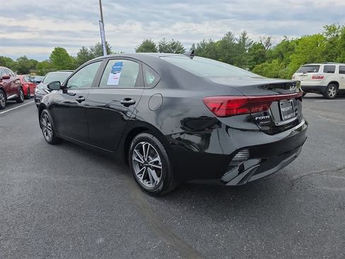 Used 2023 Kia Forte LXS FWD image 7