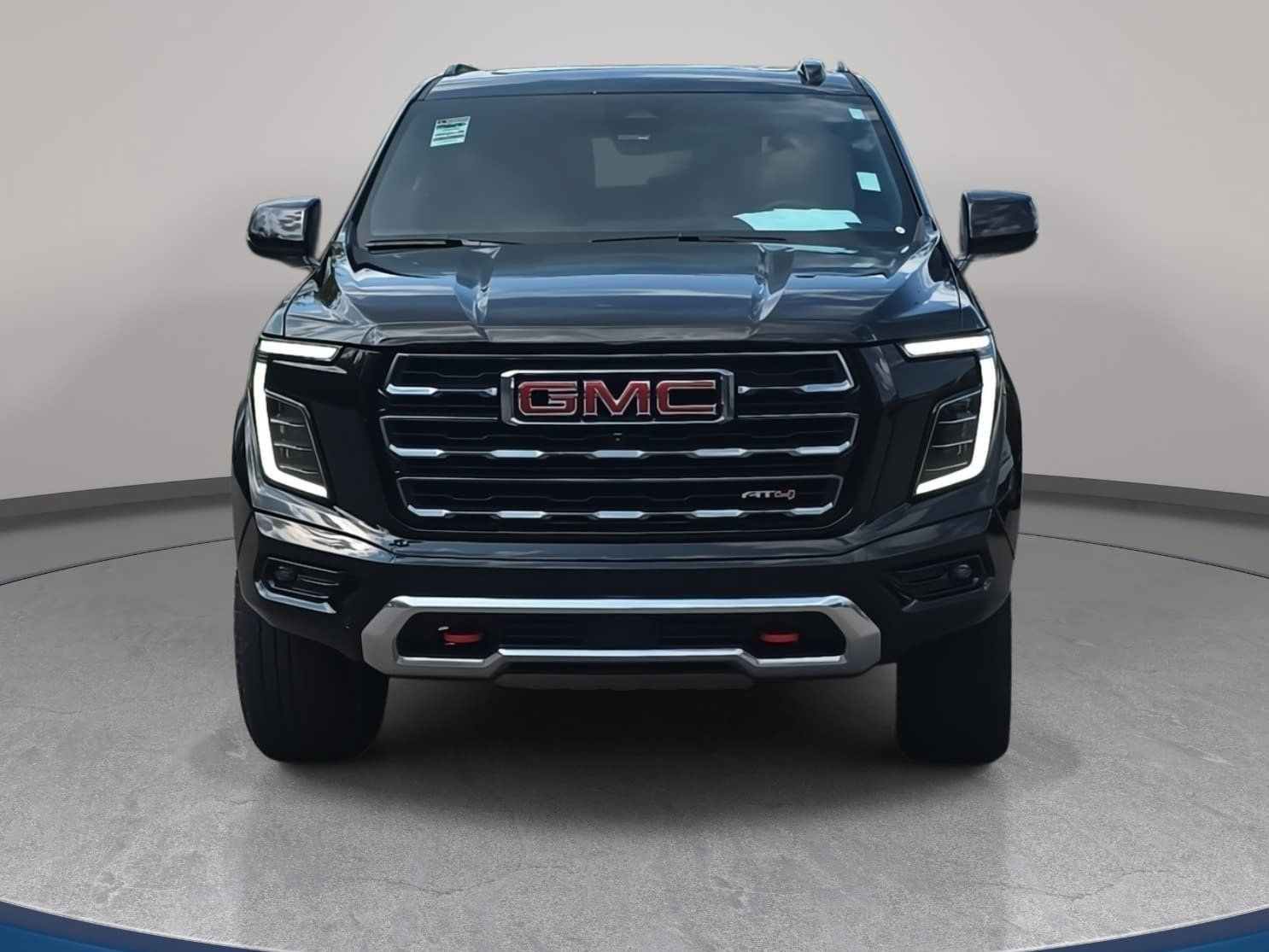 Used 2025 GMC Yukon AT4 w/ AT4 Premium Package AWD/4WD image 2