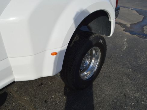 Used 2018 Ford F350 XLT AWD/4WD image 11