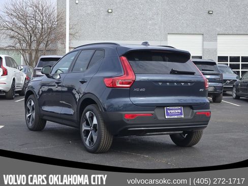 Used 2026 Volvo XC40 B5 Core w/ Protection Package Premier AWD/4WD image 4