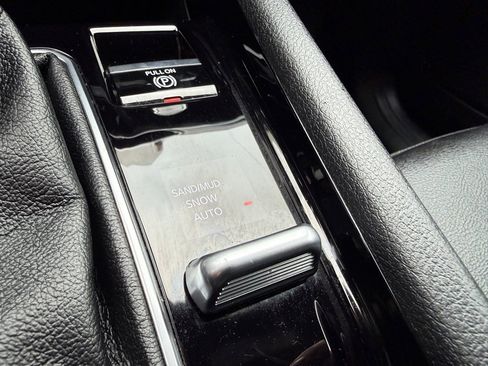 Used 2024 Jeep Compass Limited image 24