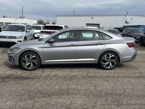 New 2026 Volkswagen Jetta SEL FWD image 2