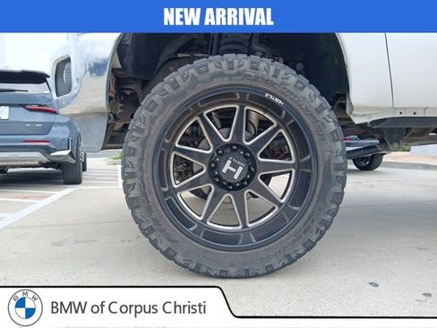 Used 2016 Ford F250 Lariat w/ Lariat Ultimate Package image 5