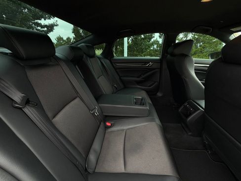Used 2022 Honda Accord Sport image 28