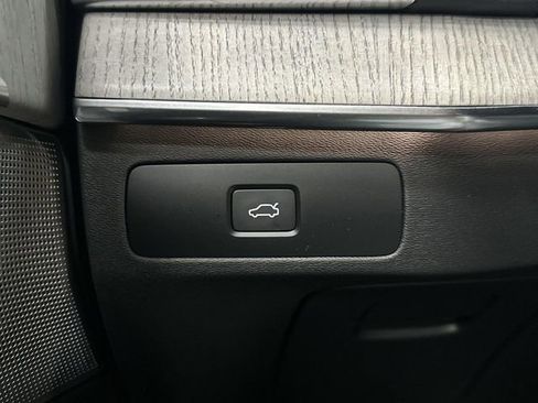 Used 2024 Volvo XC90 B6 Ultimate w/ Lounge Package image 26